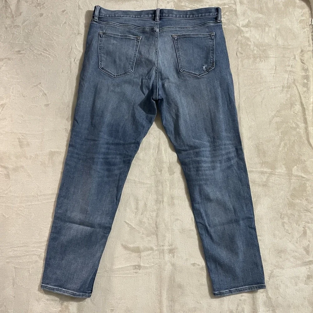 Banana Republic Jeans Mens Size 36‎ Athletic Tapered Fit Medium Wash Blue Denim